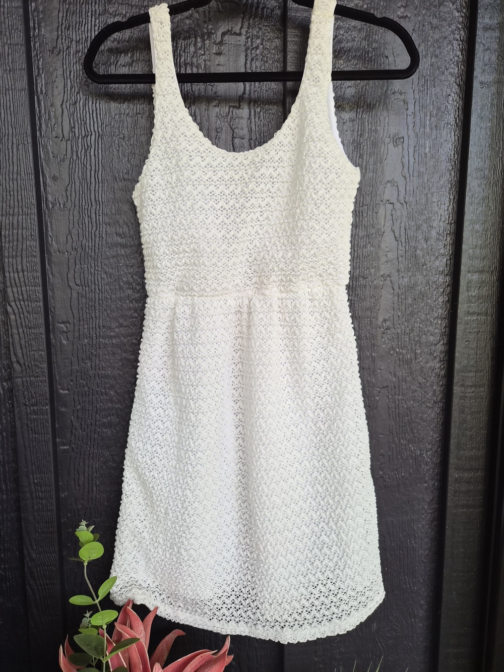 White Crochet Sleeveless Dress